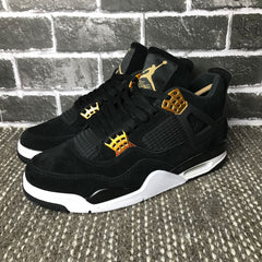4 Retro Royalty