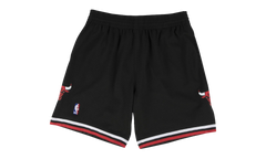 Chicago Bulls Swingman Shorts "Black / Red" MSHAC18023 CBUBLCK97