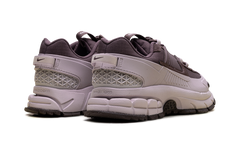 Zoom Vomero 5 Roam WMNS"Particle Rose" HQ2181 501
