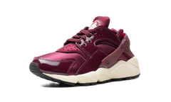 Air Huarache WMNS"BEETROOT" DQ8584 600